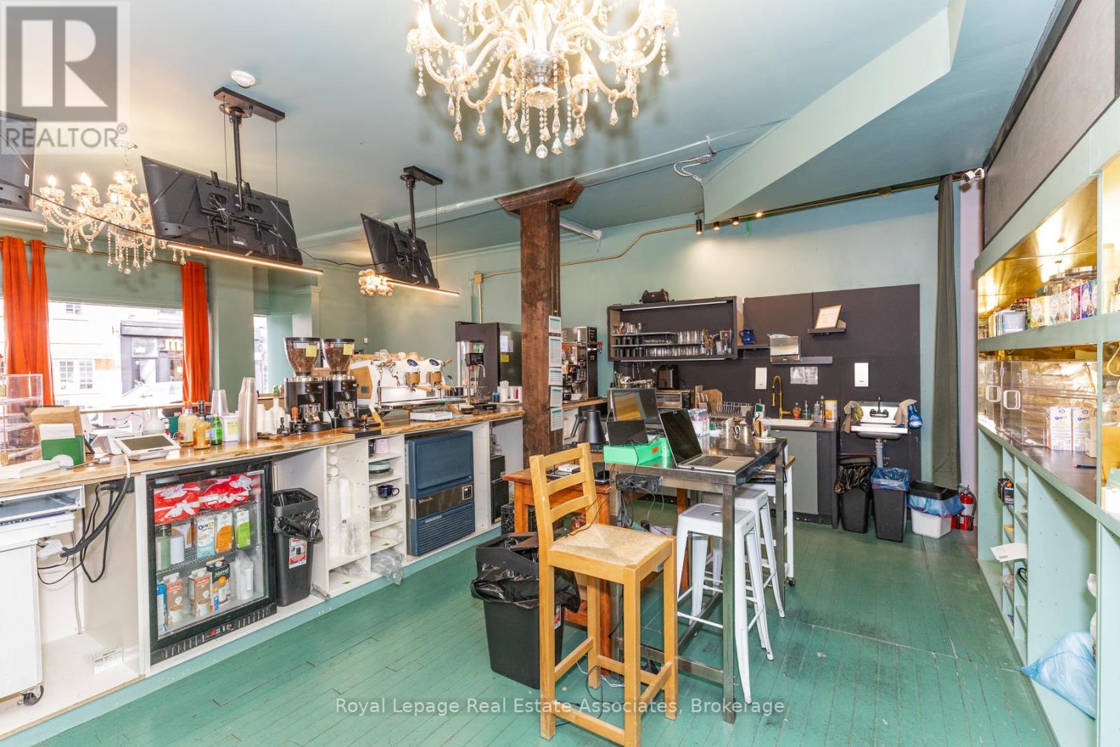 Main Level - 1267 Queen Street W, Toronto, Ontario  M6K 1L5 - Photo 15 - W12610764