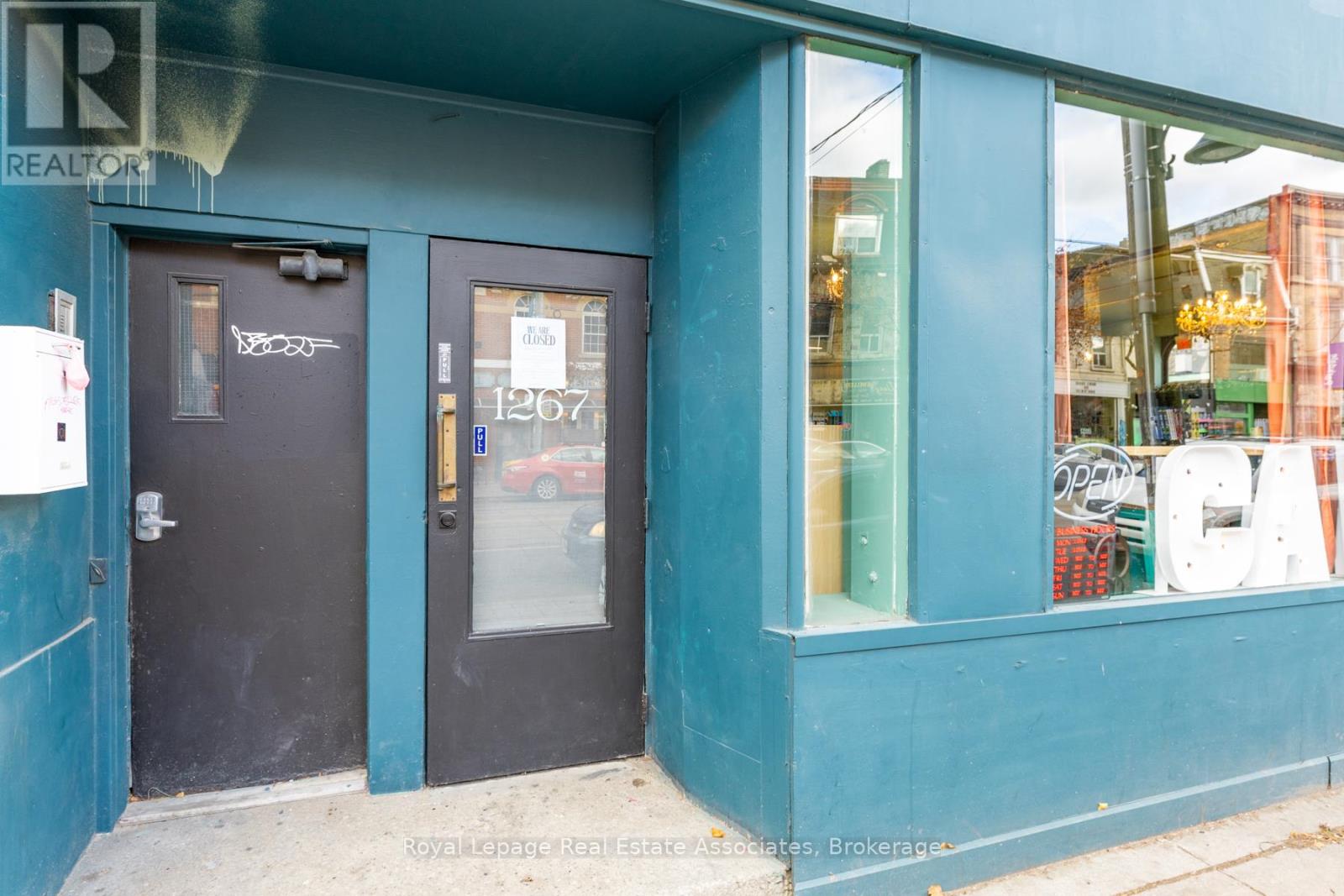 Main Level - 1267 Queen Street W, Toronto, Ontario  M6K 1L5 - Photo 3 - W12610764