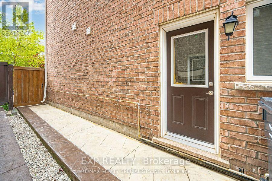 Main - 448 Dougall Avenue, Caledon, Ontario  L7C 4A6 - Photo 21 - W12610772