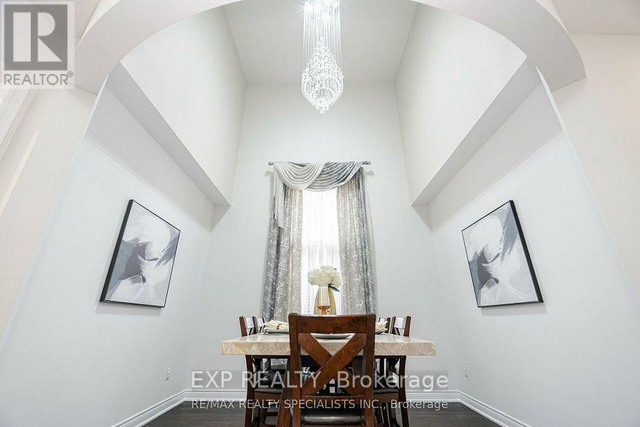 Main - 448 Dougall Avenue, Caledon, Ontario  L7C 4A6 - Photo 6 - W12610772