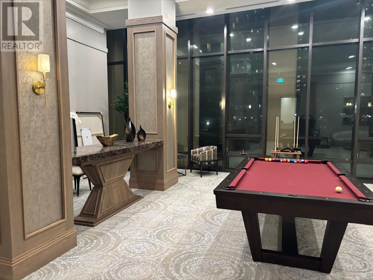 2210 - 30 Elm Drive W, Mississauga, Ontario  L5B 0N6 - Photo 4 - W12610818