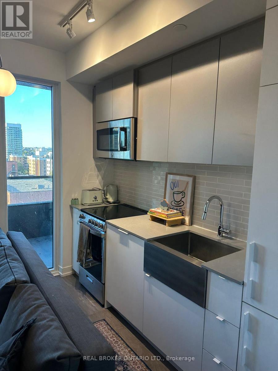 820 - 270 Dufferin Street, Toronto, Ontario  M6K 0H8 - Photo 10 - W12610820