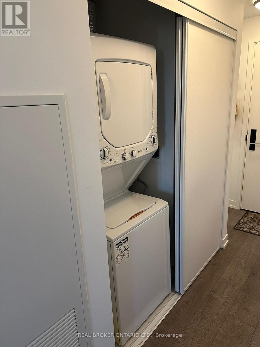 820 - 270 Dufferin Street, Toronto, Ontario  M6K 0H8 - Photo 17 - W12610820