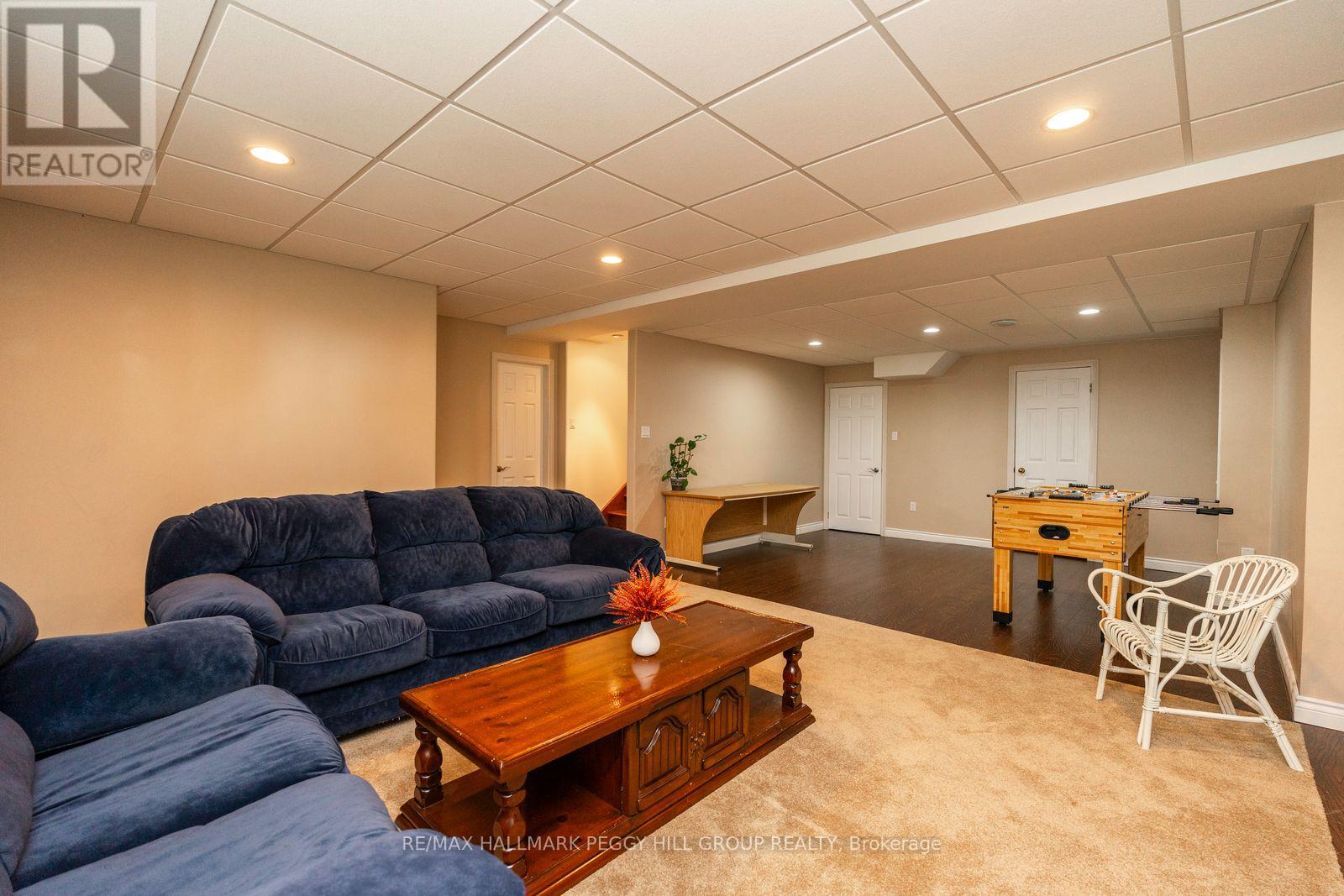 222 Glenn Avenue, Innisfil, Ontario L9S 1C4 - Photo 14 - N12454402