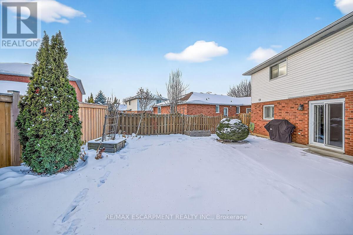 218 Portage Lane, Hamilton, Ontario  L0R 1W0 - Photo 44 - X12610756