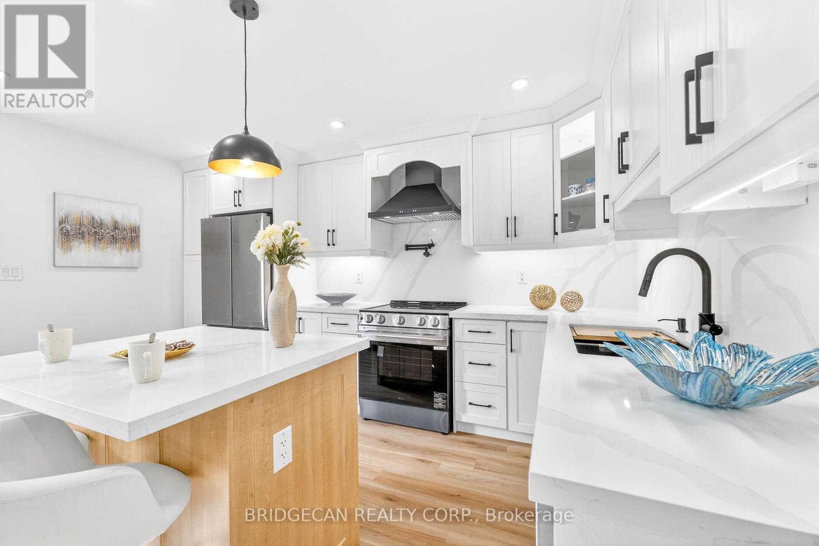 40 Westaway Place, Hamilton, Ontario  L9C 2G1 - Photo 11 - X12610784