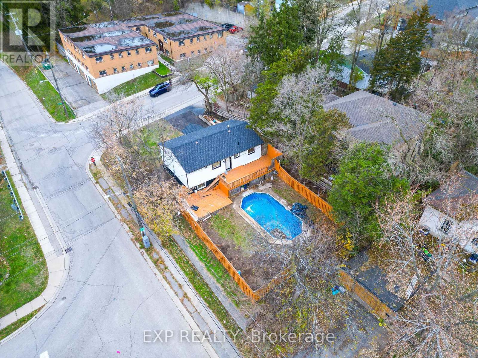 19 Broad Street, Brantford, Ontario  N3R 7E1 - Photo 3 - X12610804