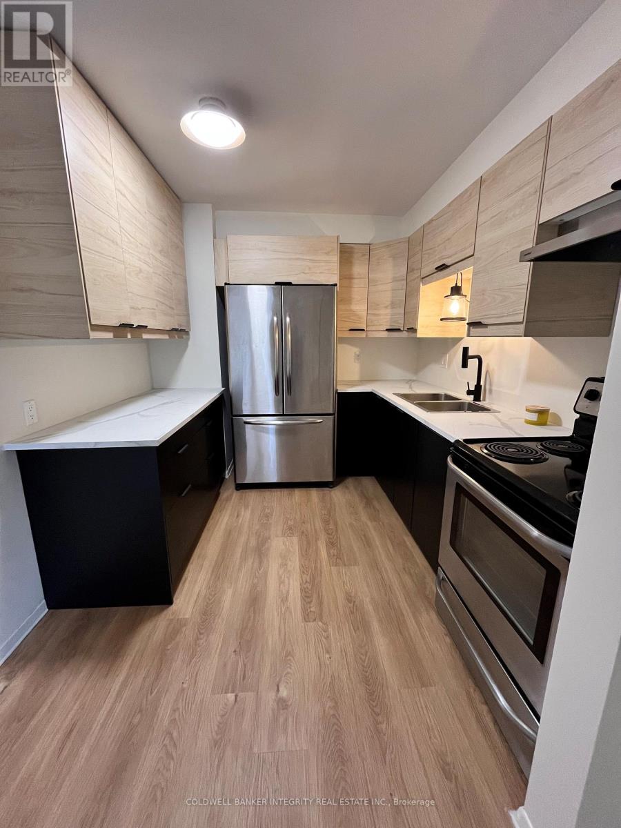 3 - 108 Scott Street, St. Catharines, Ontario  L2N 1G9 - Photo 11 - X12610812