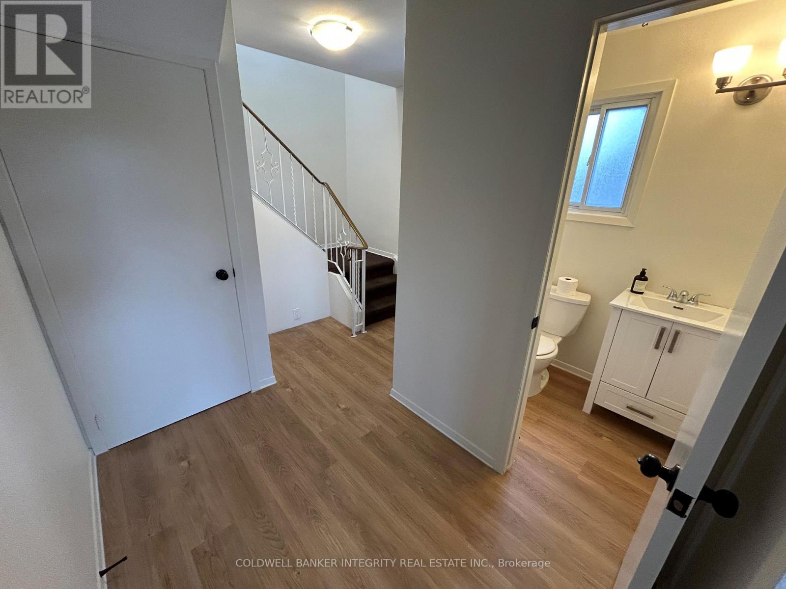 3 - 108 Scott Street, St. Catharines, Ontario  L2N 1G9 - Photo 13 - X12610812