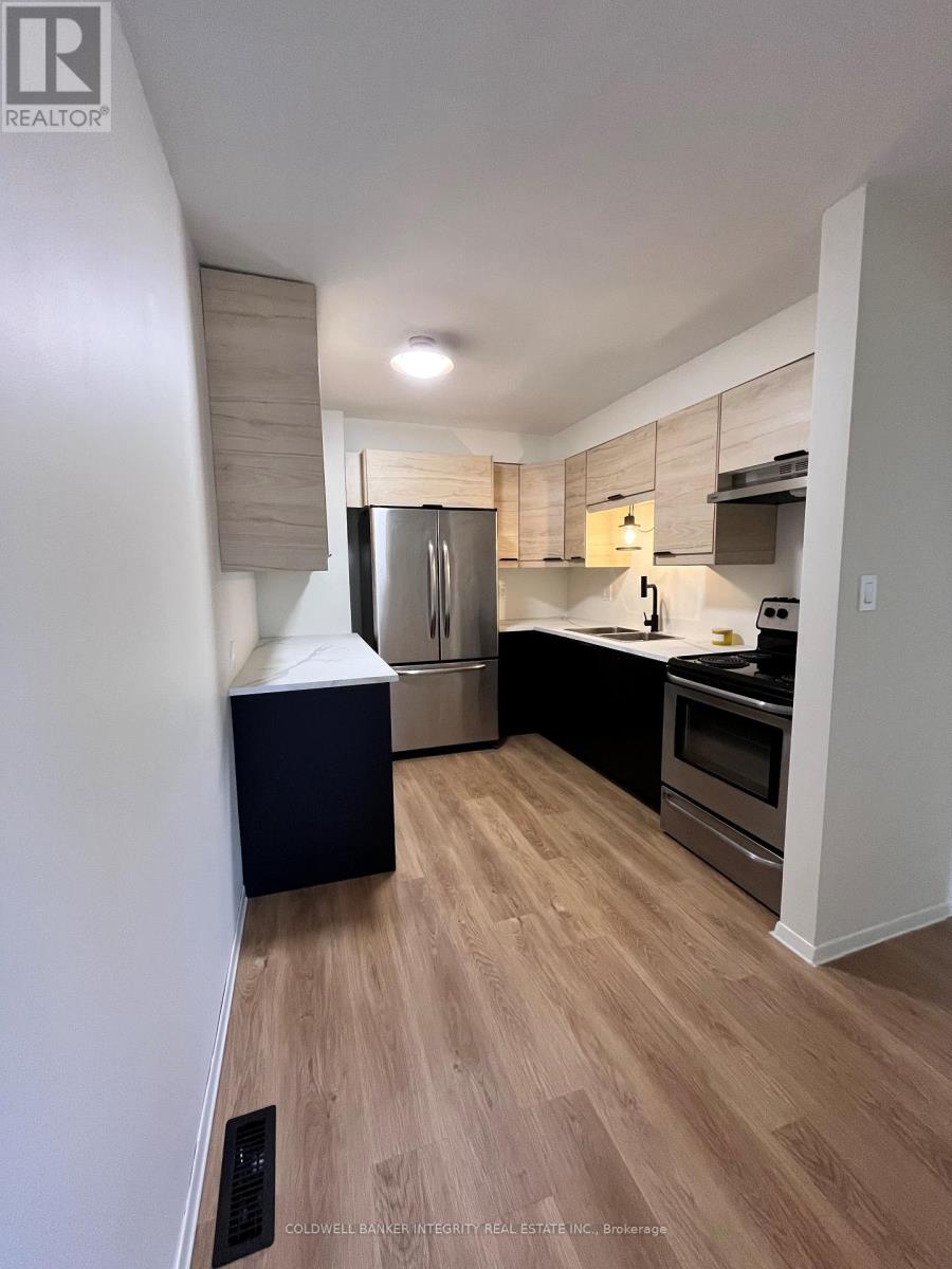 3 - 108 Scott Street, St. Catharines, Ontario  L2N 1G9 - Photo 9 - X12610812