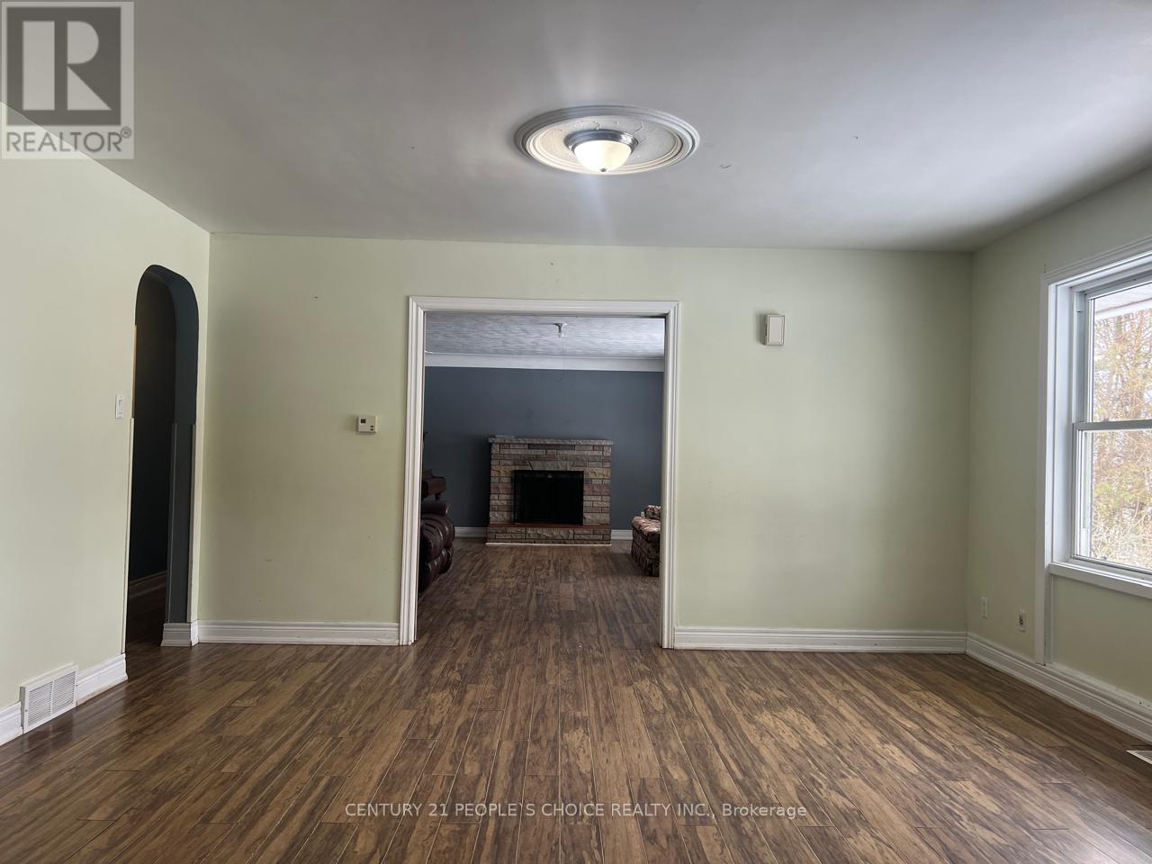 1086 Lakeshore Road, Norfolk, Ontario  N0E 1C0 - Photo 15 - X12610828