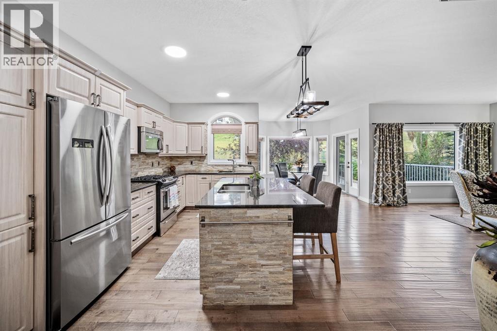 187 Gleneagles View, Cochrane, Alberta  T4C 1W2 - Photo 14 - A2273915