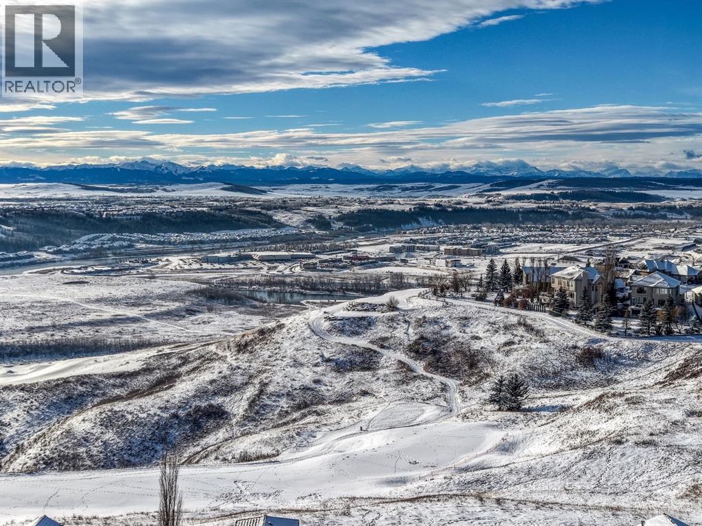 187 Gleneagles View, Cochrane, Alberta  T4C 1W2 - Photo 4 - A2273915