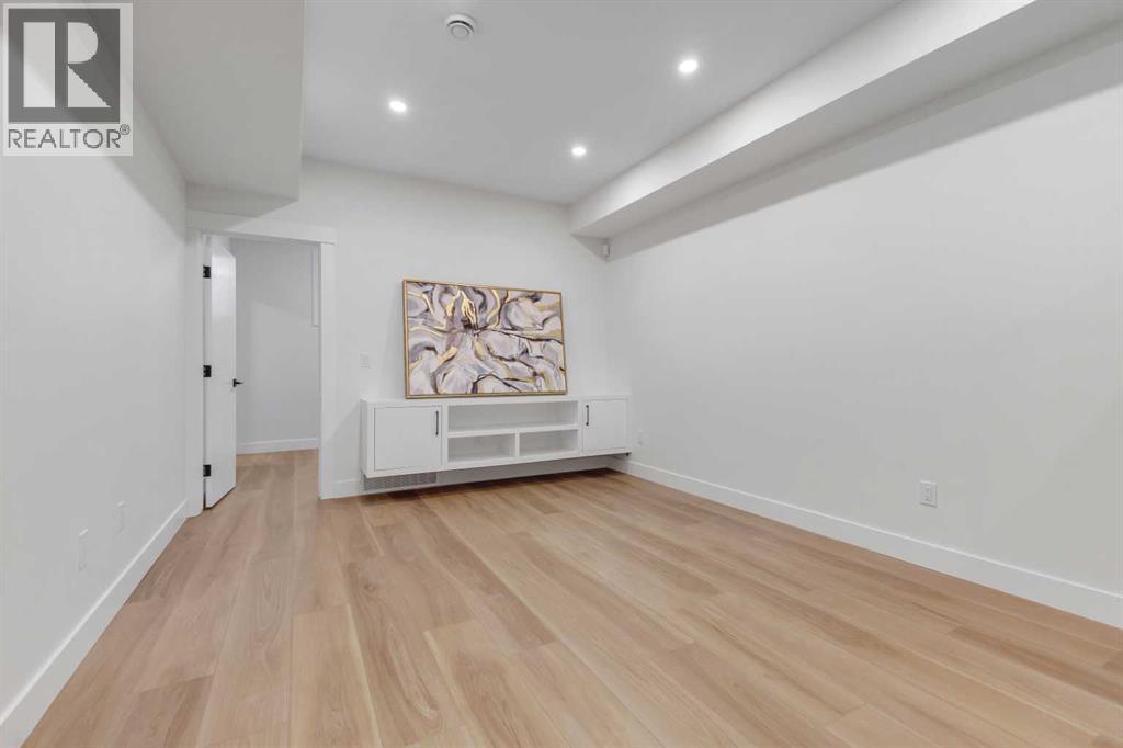 6416 34 Avenue Nw, Calgary, Alberta  T3B 1N1 - Photo 33 - A2274157