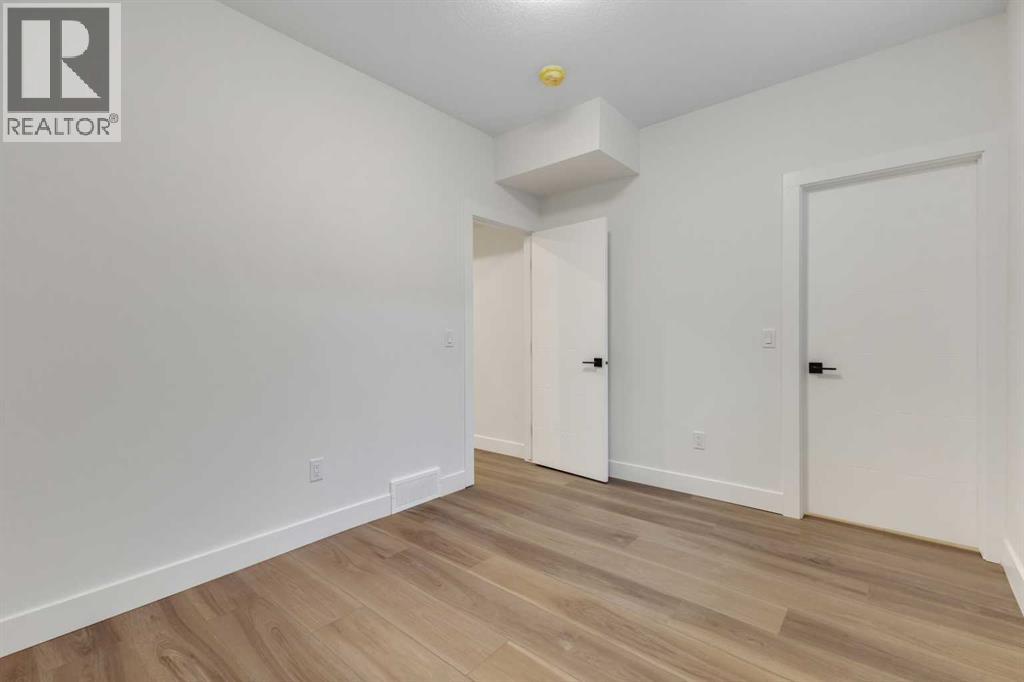 6416 34 Avenue Nw, Calgary, Alberta  T3B 1N1 - Photo 36 - A2274157