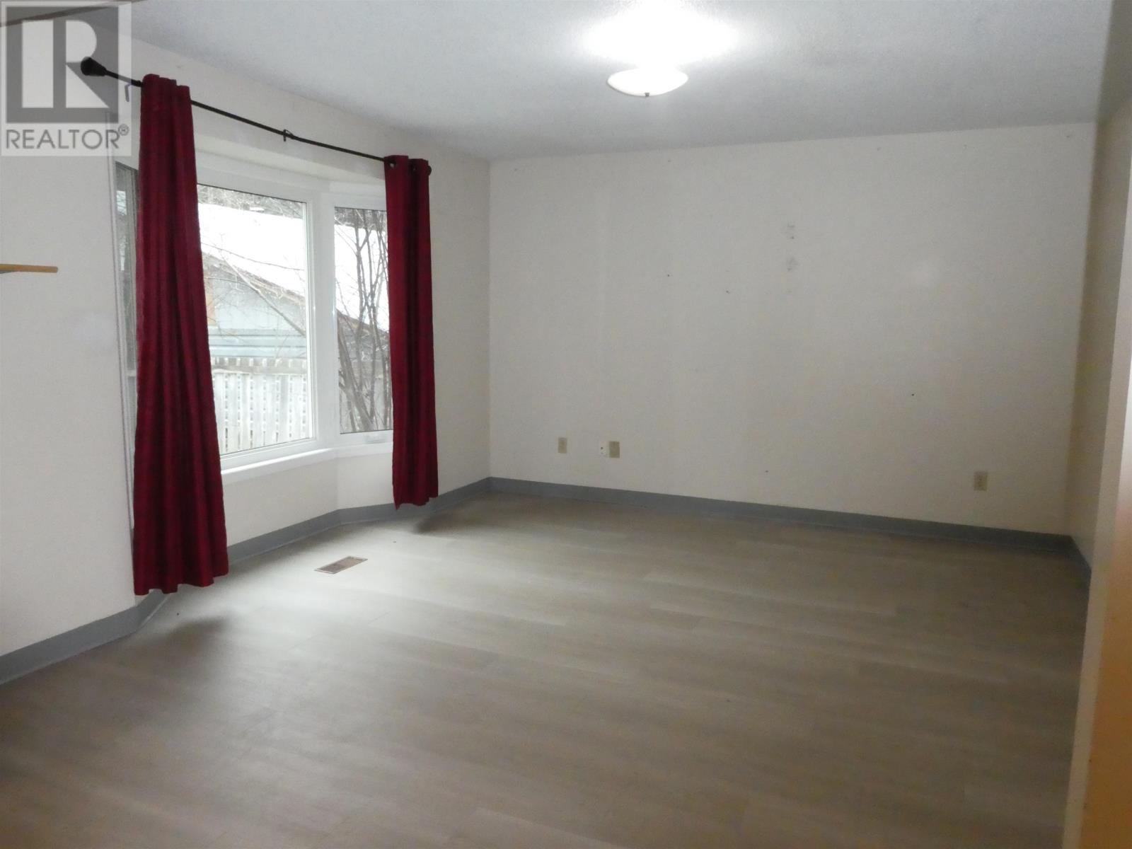 305 Clarke Ave Se, Geraldton, Ontario  P0T 1M0 - Photo 3 - TB253618