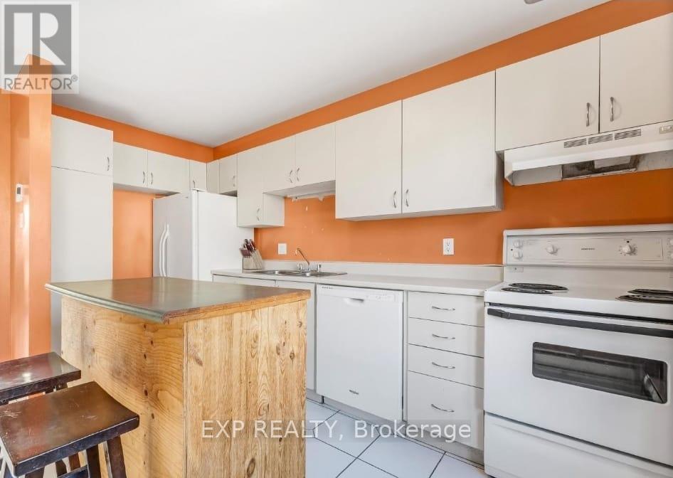 Basement - 2101 Eric Crescent, Ottawa, Ontario  K1B 4P5 - Photo 6 - X12610878