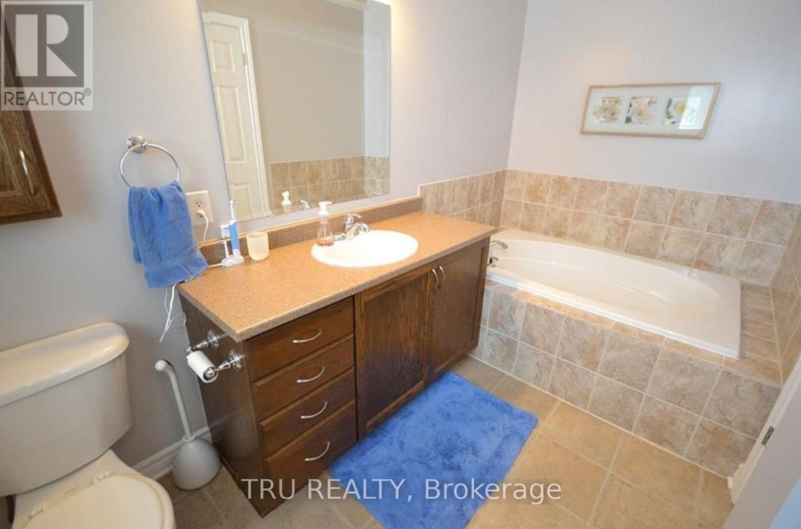 247 Hunterbrook Street, Ottawa, Ontario K2K 0E5 - Photo 14 - X12610952