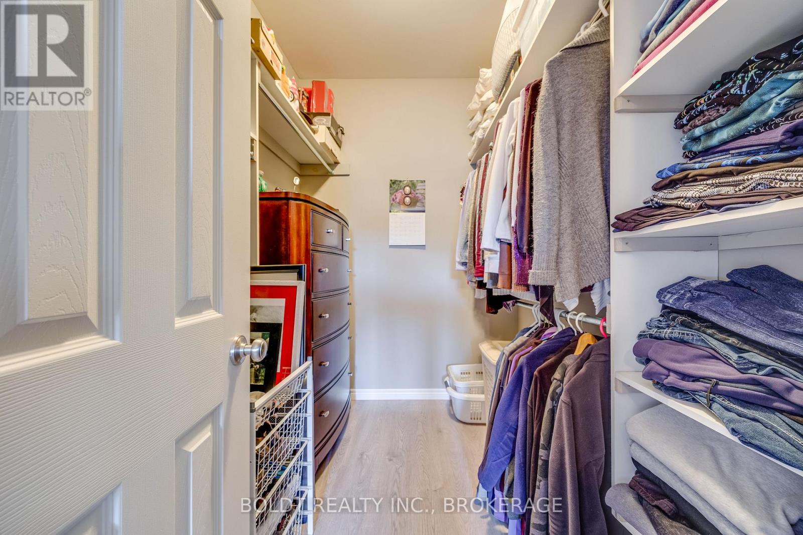 1127 Pelham Street, Pelham, Ontario L3C 3E4 - Photo 17 - X12610912