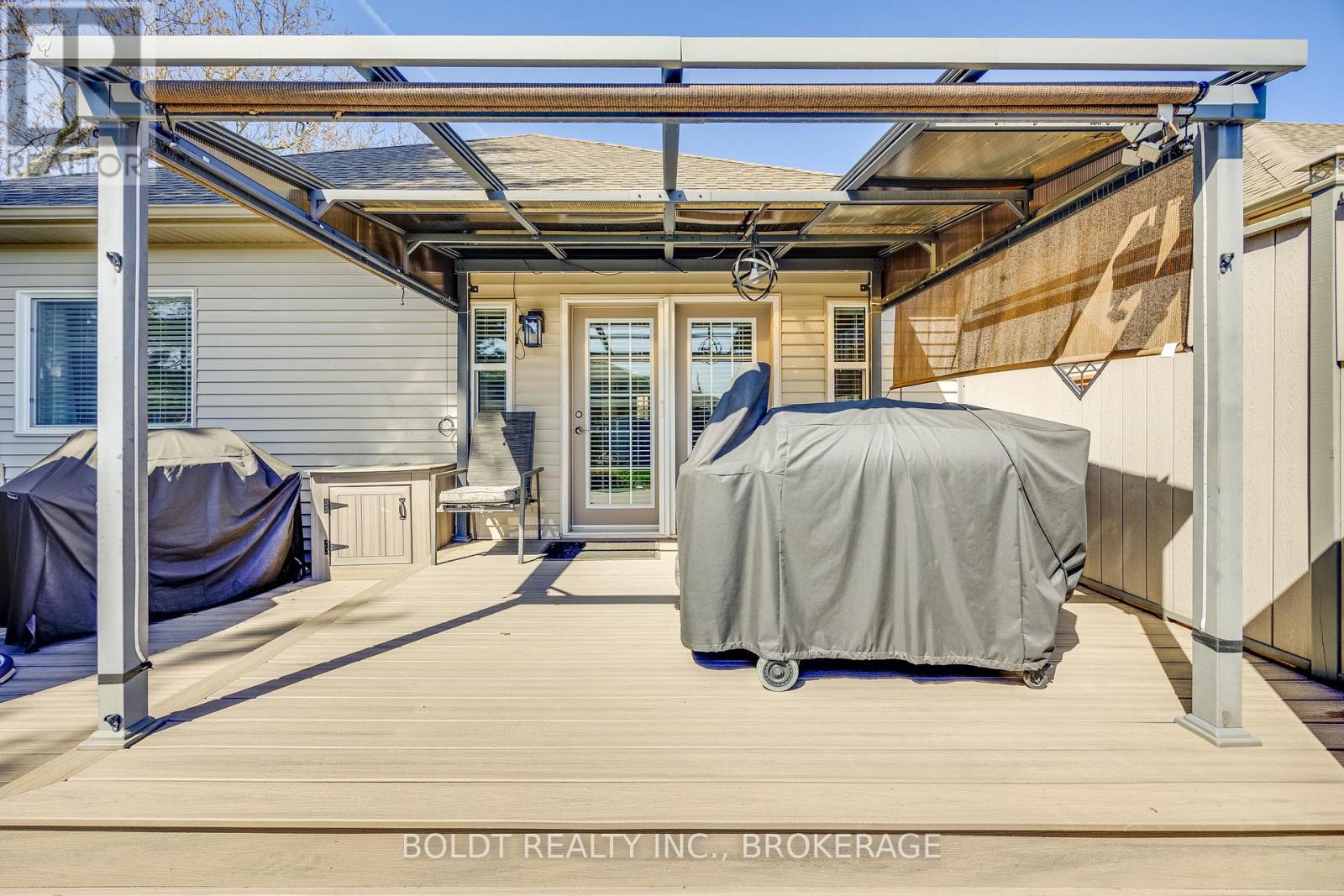 1127 Pelham Street, Pelham, Ontario L3C 3E4 - Photo 29 - X12610912