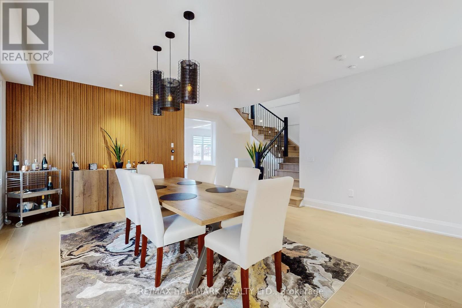 61 Strathgreen Lane, Georgina, Ontario  L4P 0J3 - Photo 11 - N12482277