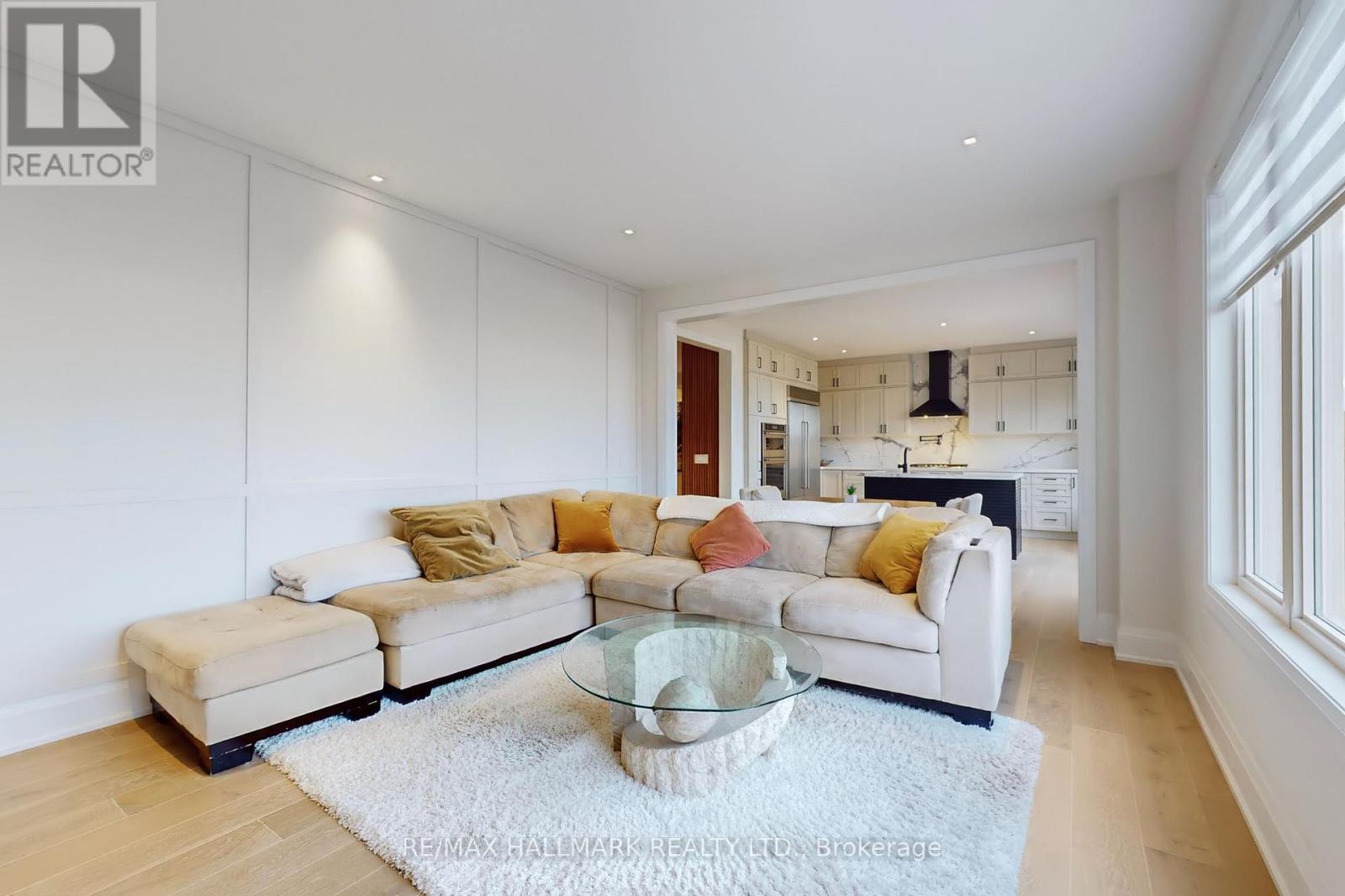 61 Strathgreen Lane, Georgina, Ontario  L4P 0J3 - Photo 24 - N12482277