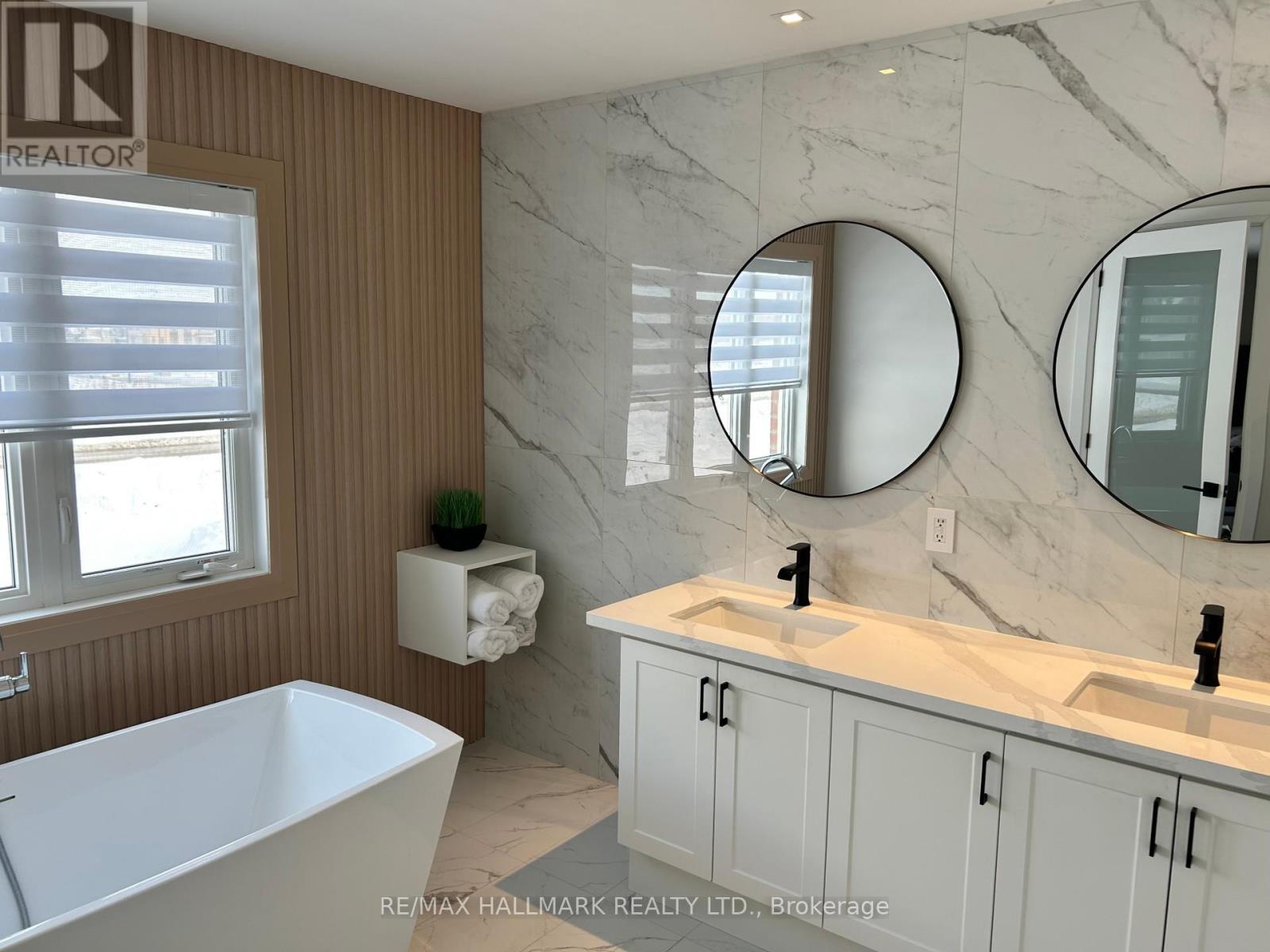 61 Strathgreen Lane, Georgina, Ontario  L4P 0J3 - Photo 36 - N12482277