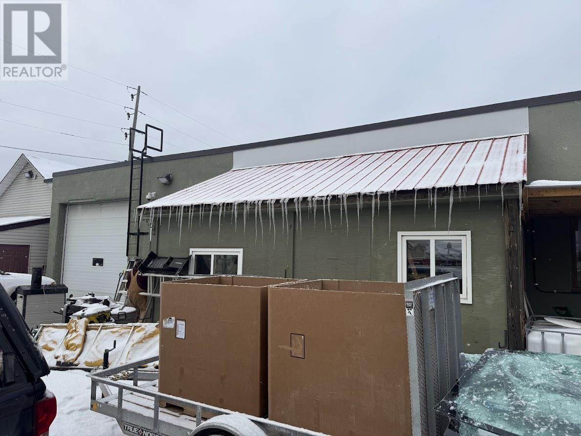 B 815 Simpson St, Thunder Bay, Ontario  P7C 3K3 - Photo 2 - TB253636