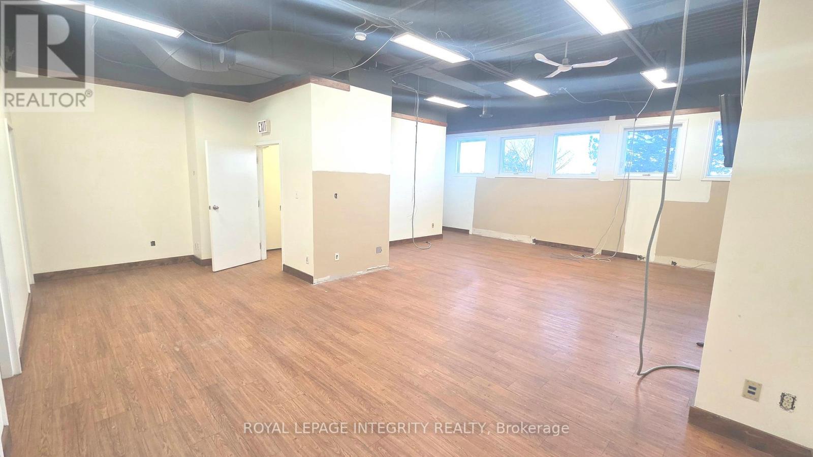 A4 - 2285 St Laurent Boulevard, Ottawa, Ontario  K1G 4Z4 - Photo 12 - X12605274