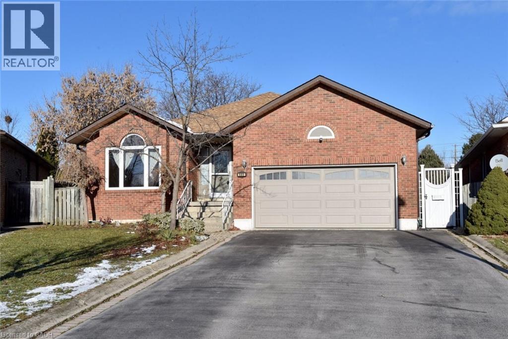 689 PENNY Lane, Burlington, Ontario
