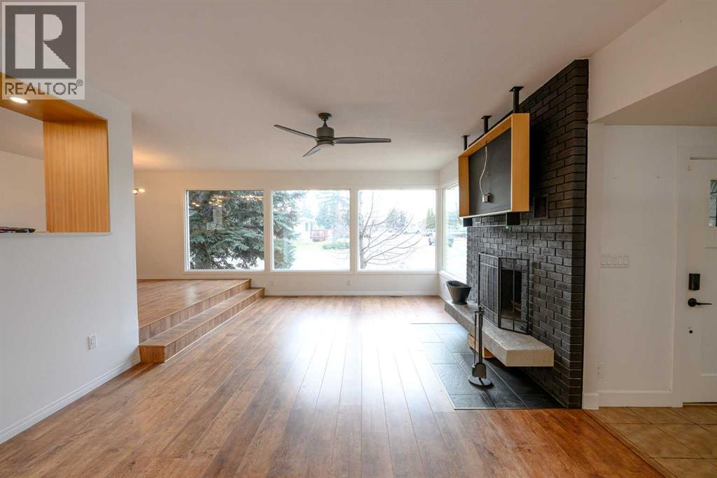 9938 87 Avenue, Grande Prairie, Alberta  T8V 0B2 - Photo 3 - A2272790