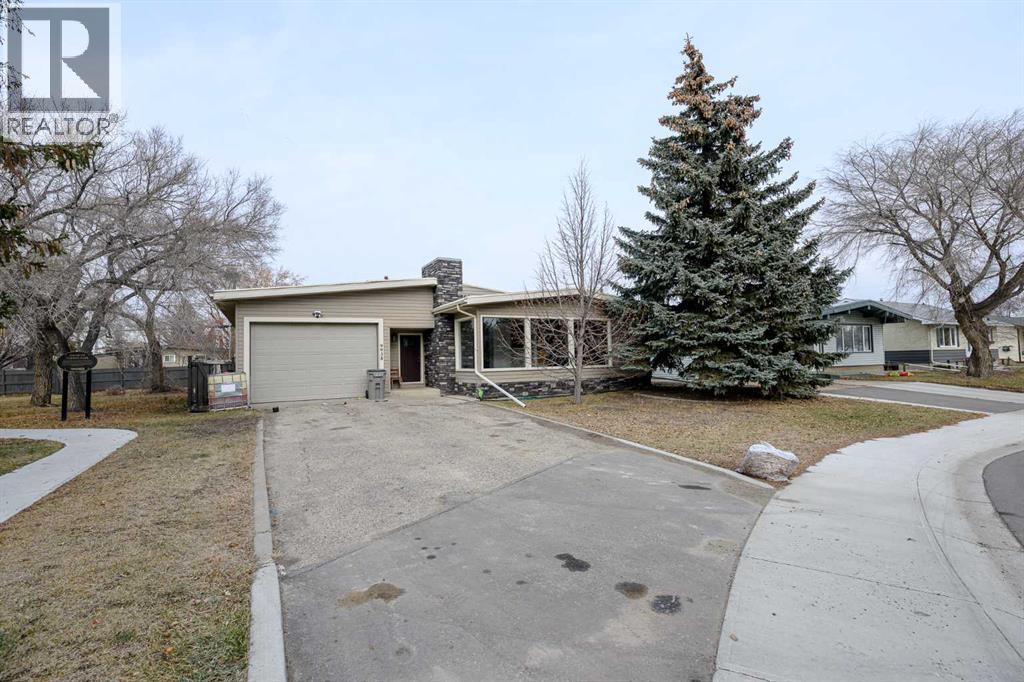 9938 87 Avenue, Grande Prairie, Alberta  T8V 0B2 - Photo 2 - A2272790