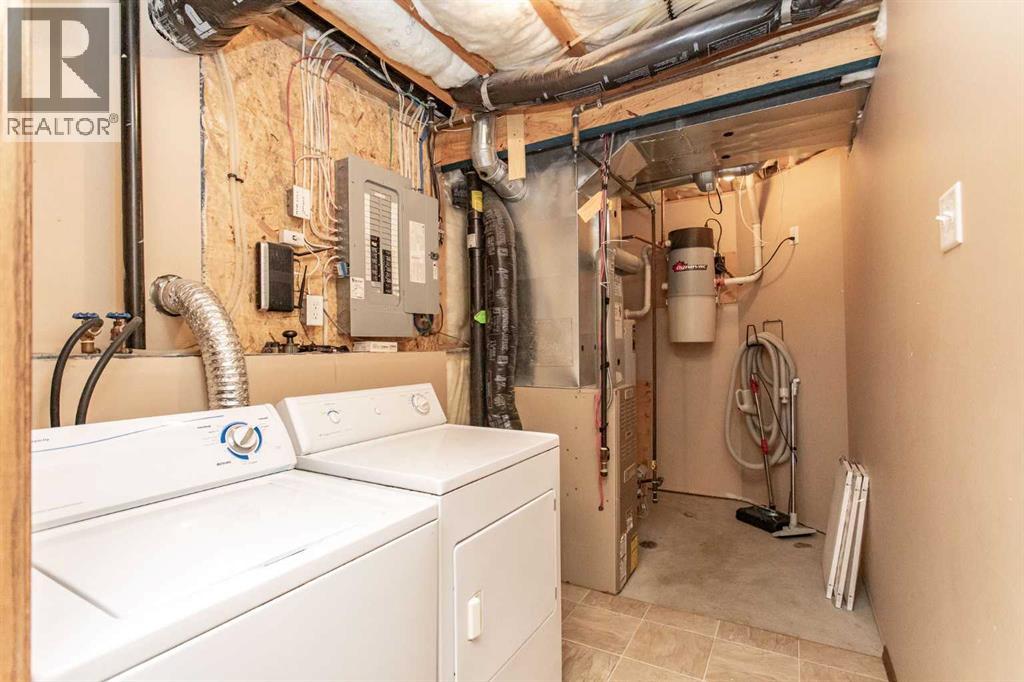 24 Iverson Close, Red Deer, Alberta  T4R 3M9 - Photo 17 - A2274363