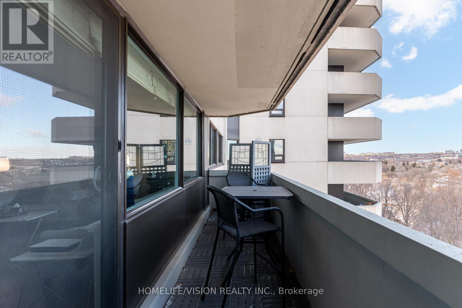 1105 - 75 Wynford Avenue, Toronto, Ontario  M3C 3H9 - Photo 32 - C12610868