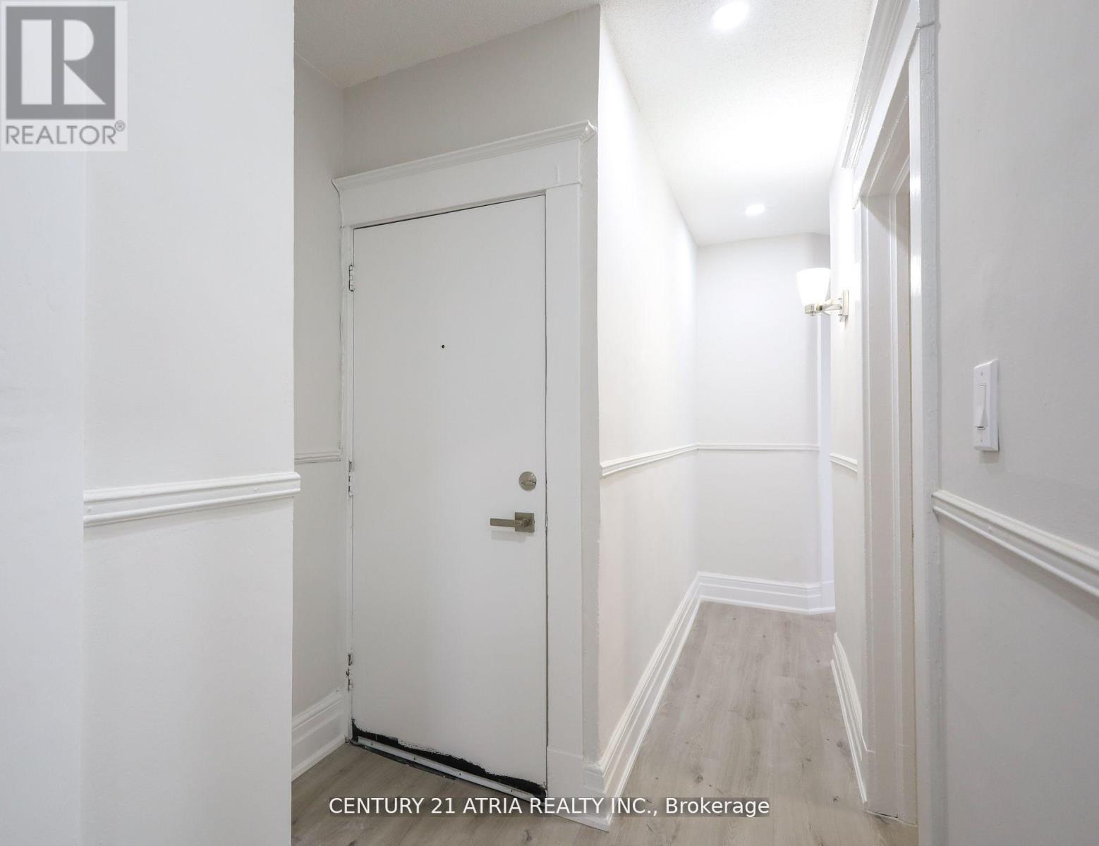 3 - 605 College Street, Toronto (Palmerston-Little Italy), Ontario  M6G 1B5 - Photo 2 - C12610918