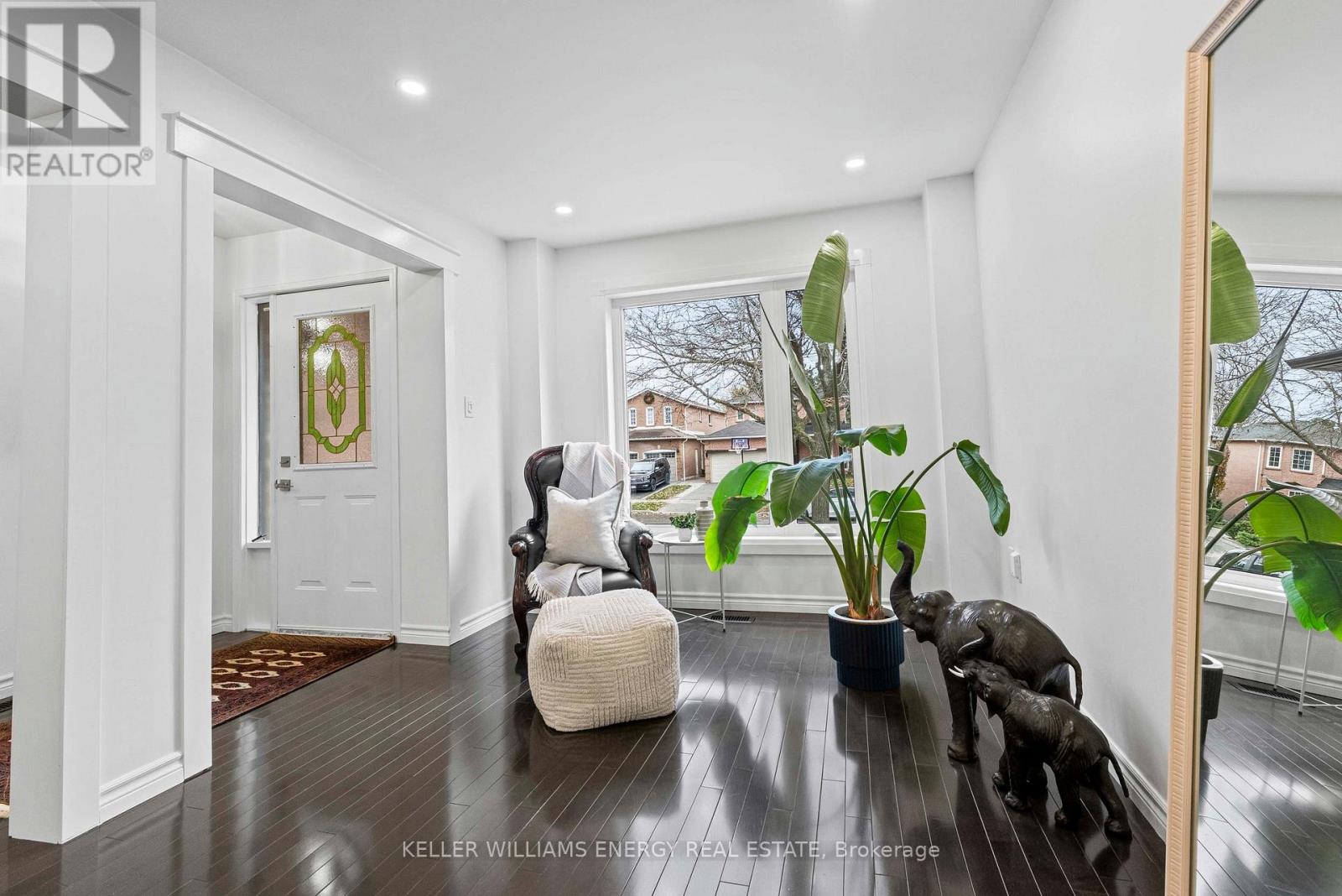 97 Deverell Street, Whitby, Ontario  L1R 1V9 - Photo 6 - E12556192