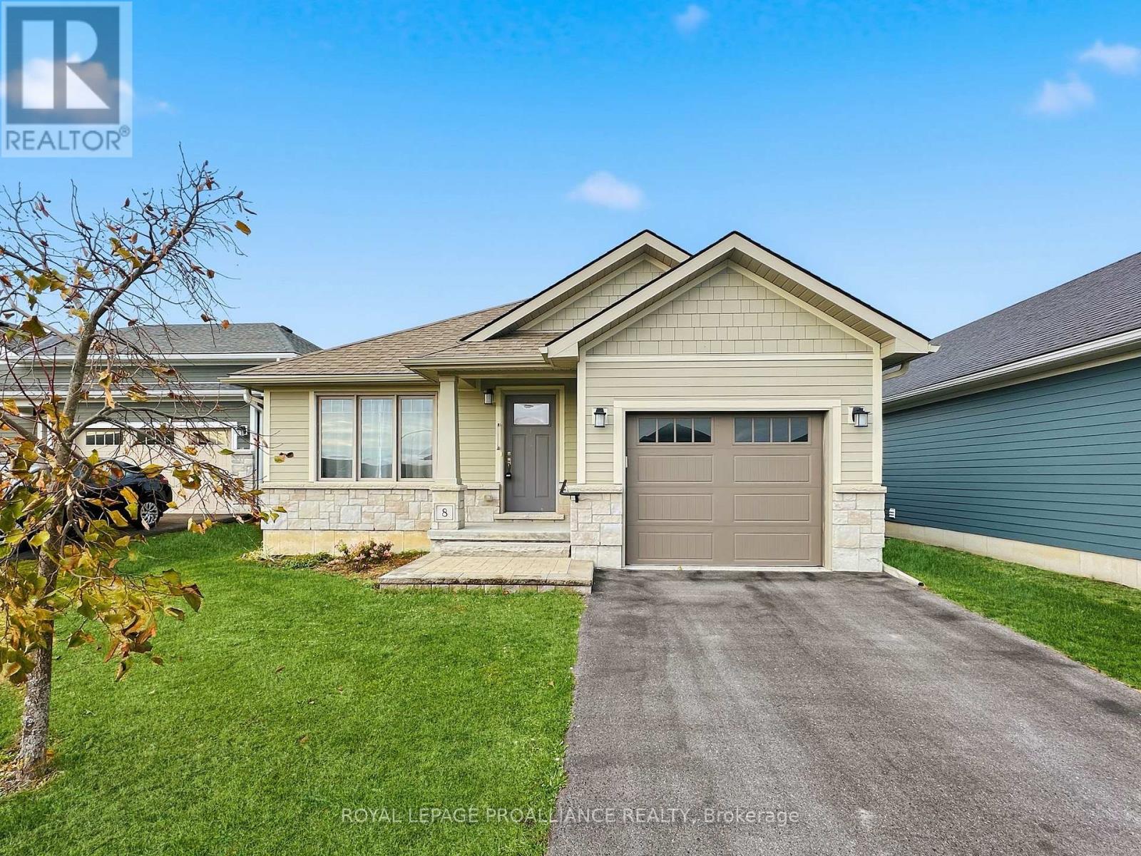 8 Tessa Boulevard, Belleville, Ontario K8N 4Z5 - Photo 3 - X12551954