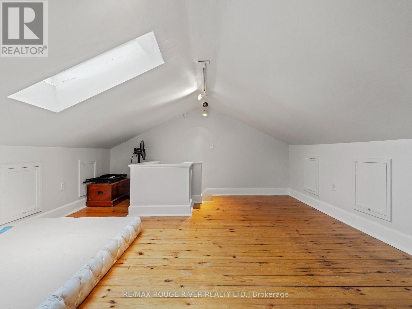 141 Walton Street, Port Hope, Ontario  L1A 1N4 - Photo 38 - X12606236