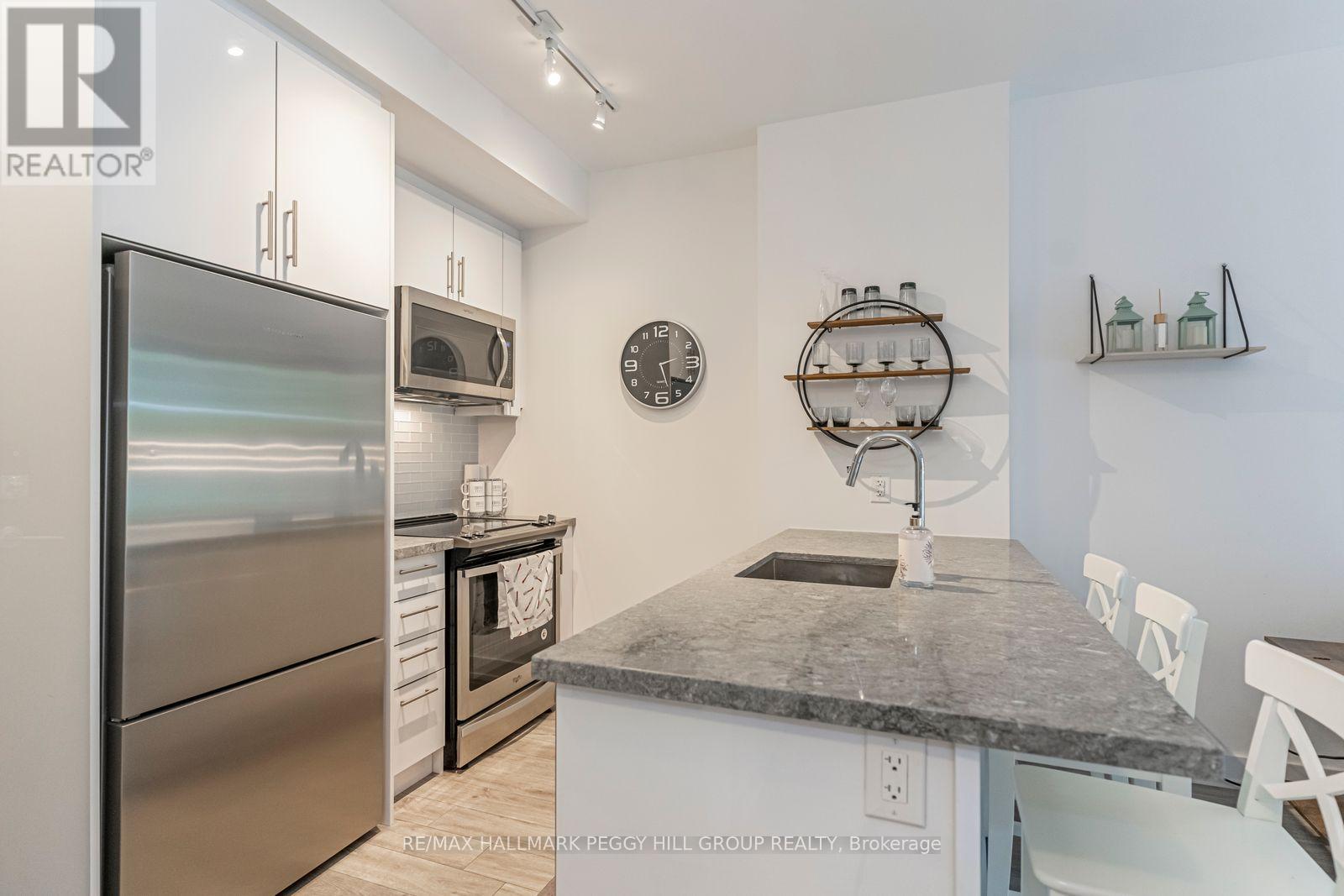 131 - 333 Sea Ray Avenue, Innisfil, Ontario L9S 0M3 - Photo 3 - N12610870