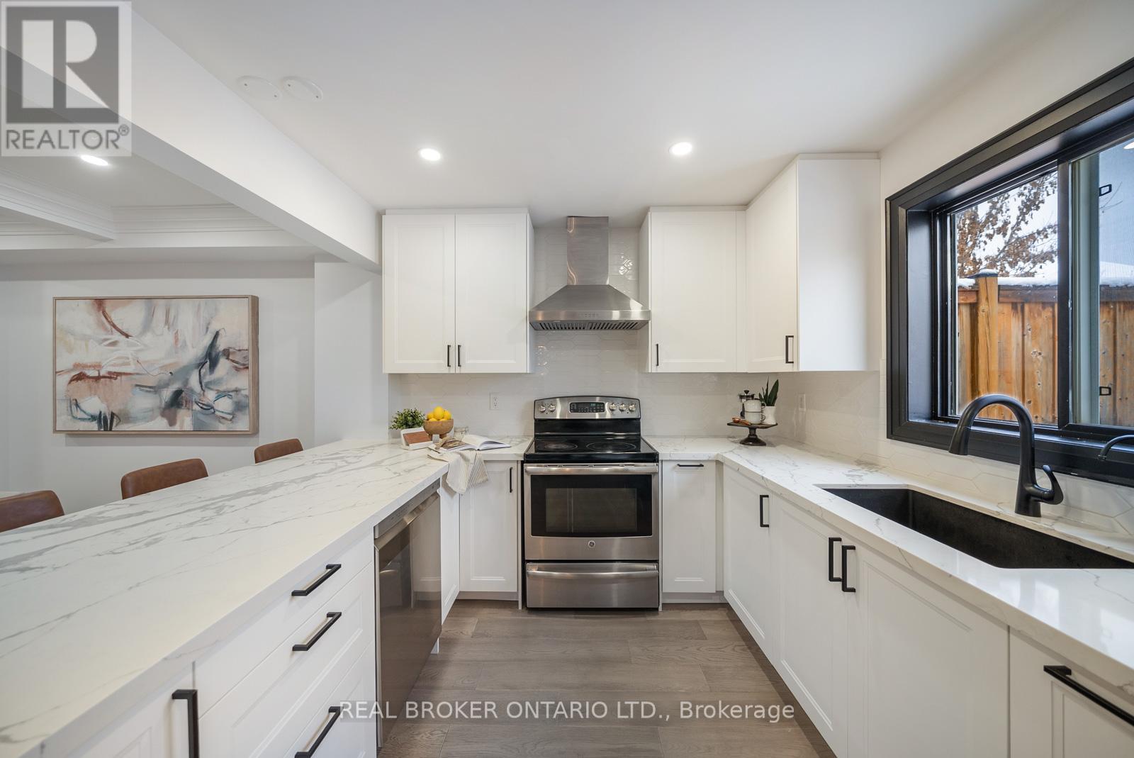 105 Mccurdy Drive, New Tecumseth (Tottenham), Ontario L0G 1W0 - Photo 16 - N12610900