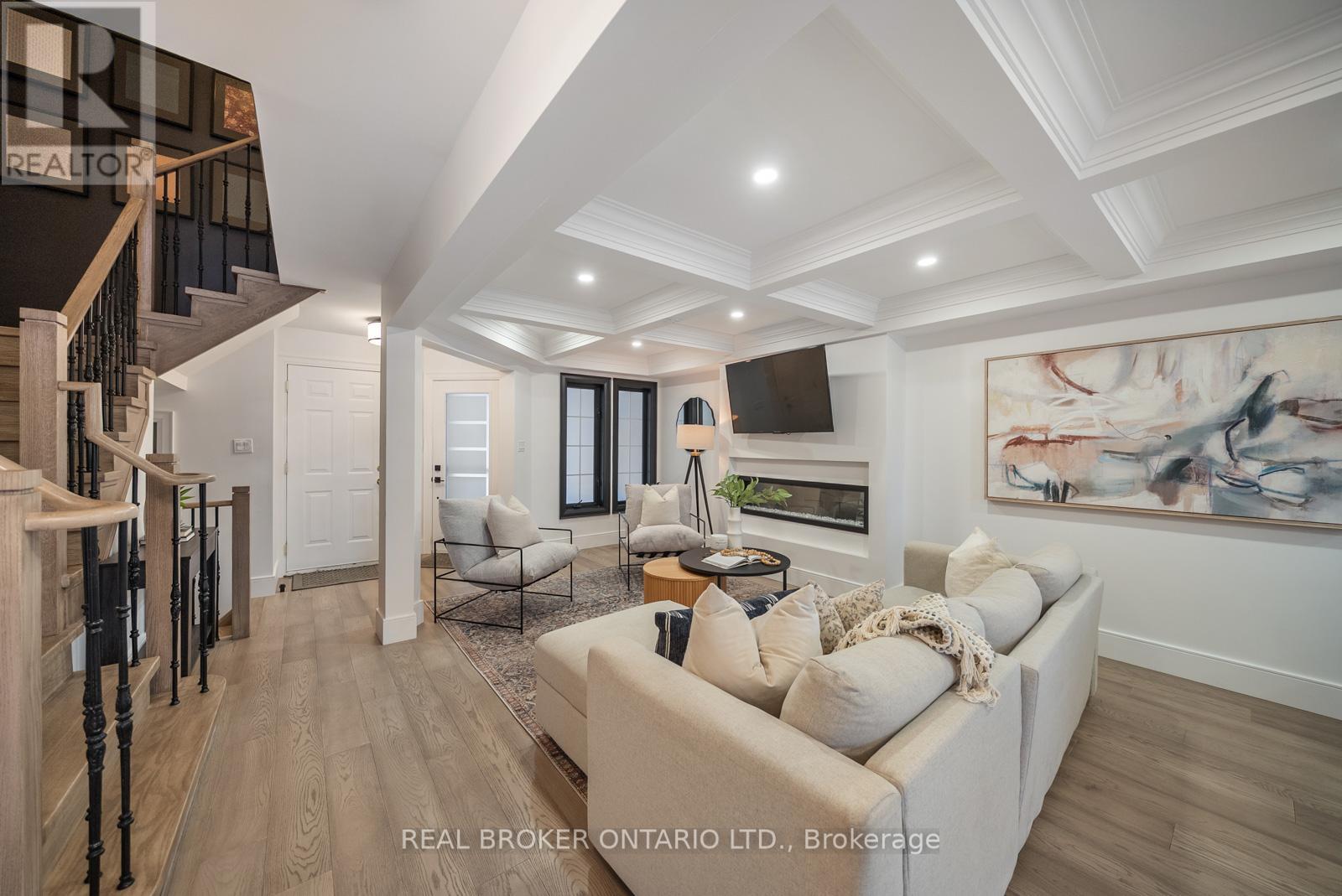 105 Mccurdy Drive, New Tecumseth (Tottenham), Ontario L0G 1W0 - Photo 9 - N12610900