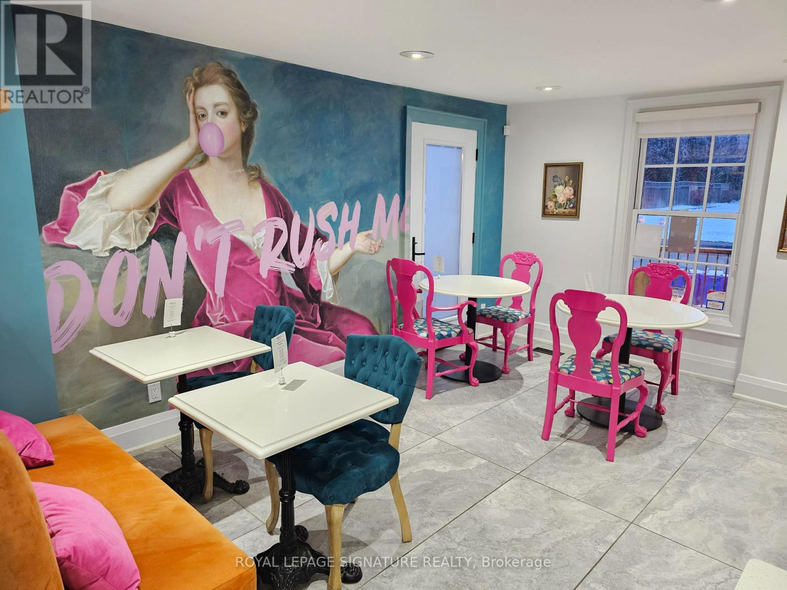 42 WELLINGTON STREET E, Aurora, Ontario