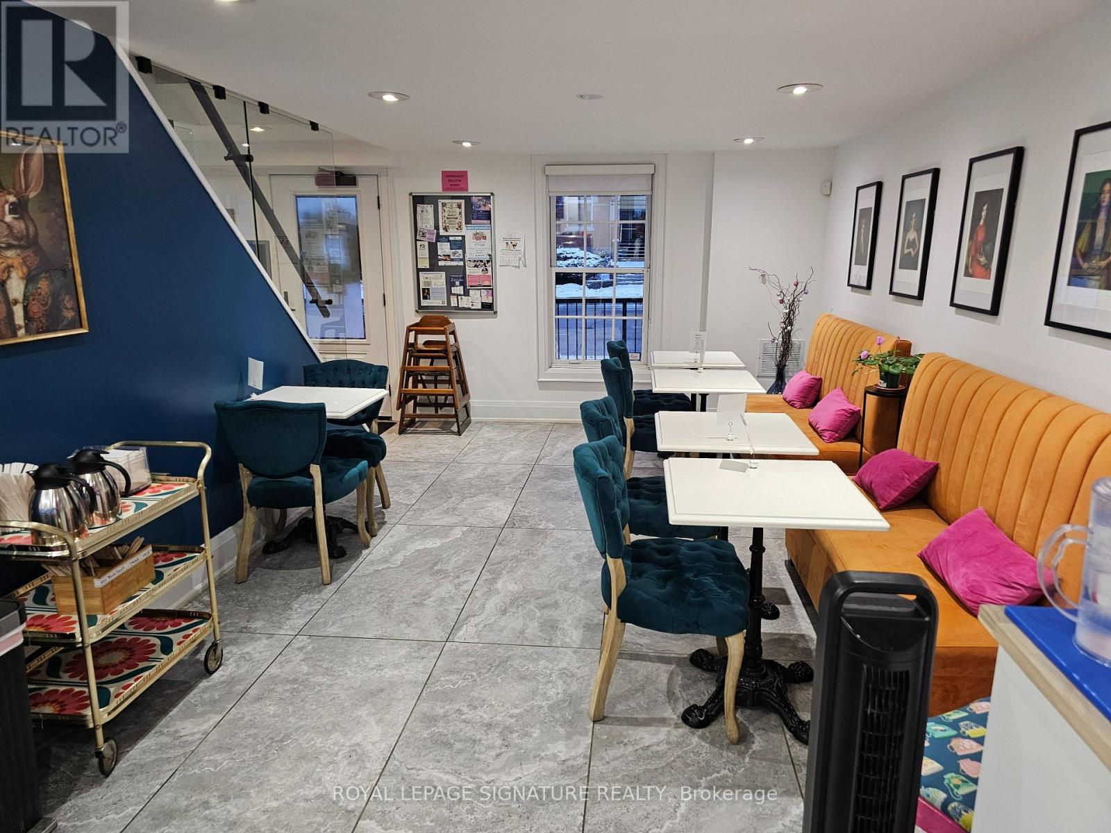 42 Wellington Street E, Aurora, Ontario  L4G 1H5 - Photo 5 - N12610914