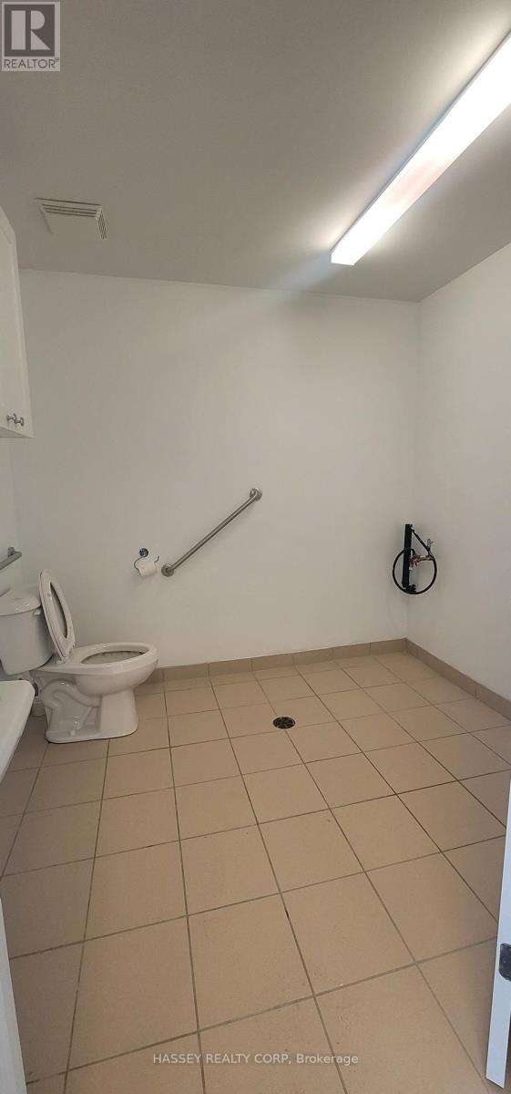 16 - 353 Saunders Road, Barrie (0 East), Ontario  L4N 9A3 - Photo 4 - S12610922