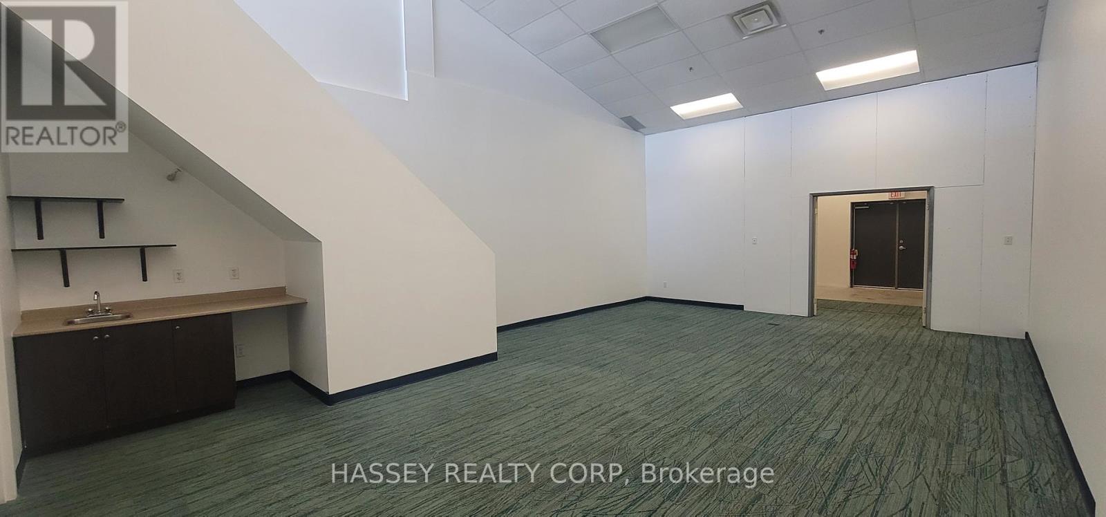 16 - 353 Saunders Road, Barrie (0 East), Ontario  L4N 9A3 - Photo 5 - S12610922