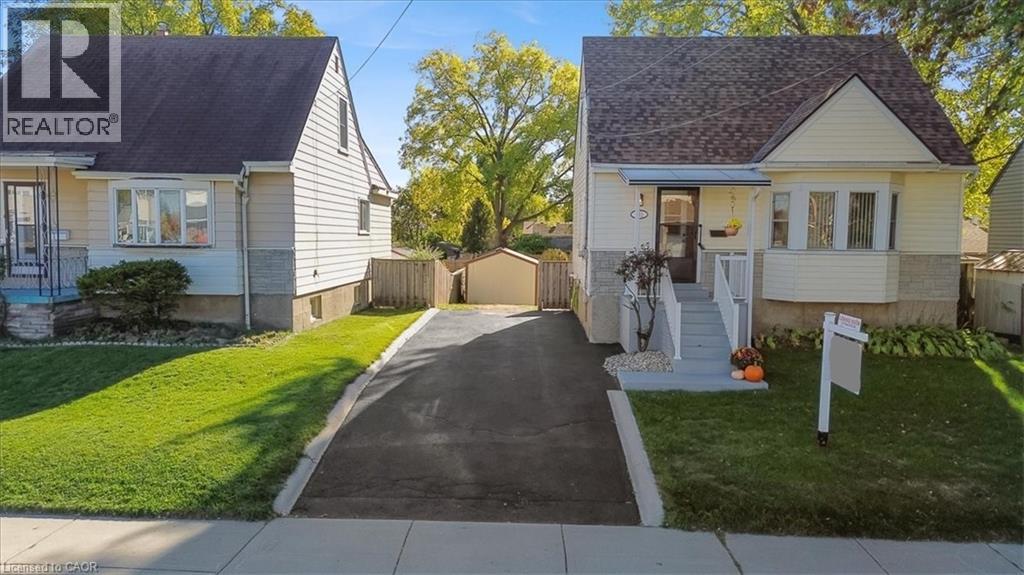 832 Queensdale Avenue, Hamilton, Ontario  L8V 1N1 - Photo 2 - 40780186