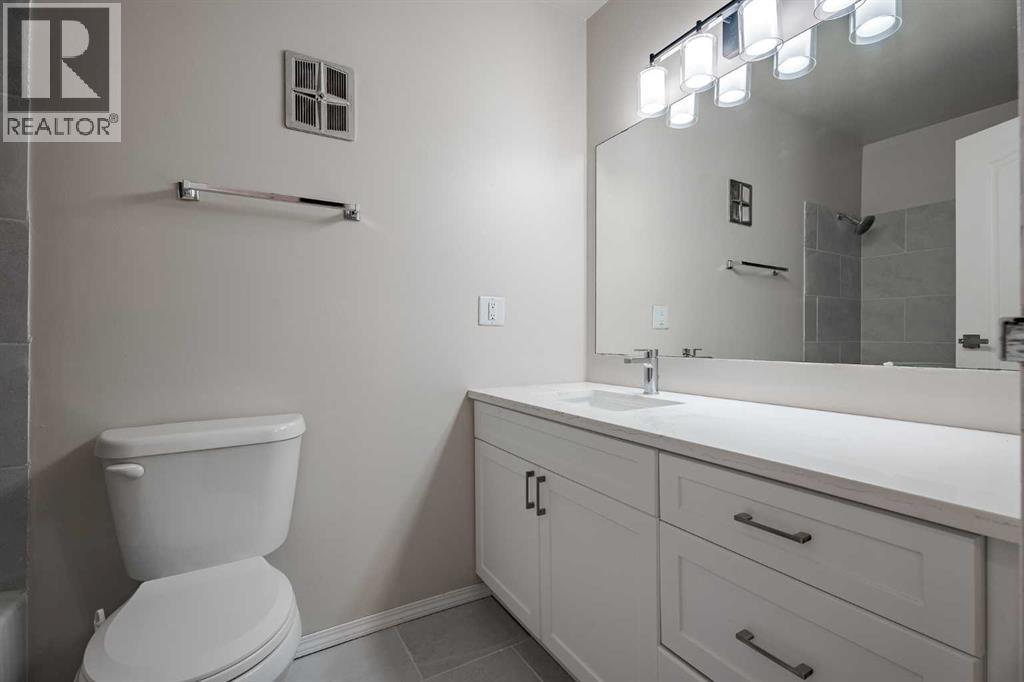 11016 5 Street Sw, Calgary, Alberta  T2W 1Y6 - Photo 8 - A2223643