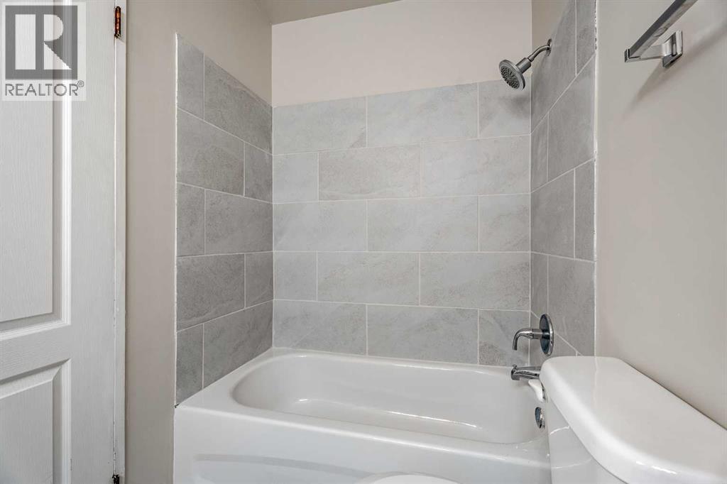 11016 5 Street Sw, Calgary, Alberta  T2W 1Y6 - Photo 9 - A2223643