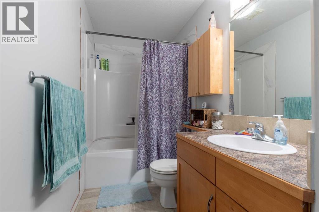 114 Lynx Cove N, Lethbridge, Alberta  T1J 6V4 - Photo 20 - A2274055