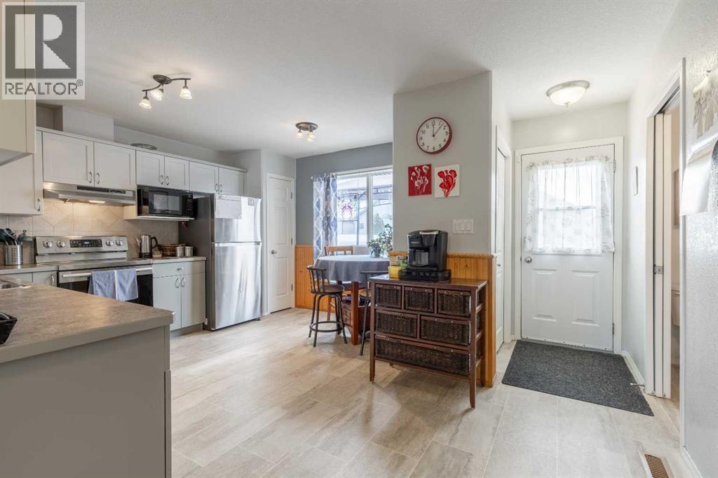 114 Lynx Cove N, Lethbridge, Alberta  T1J 6V4 - Photo 8 - A2274055